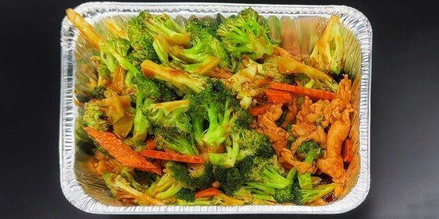 Chicken w/ Broccoli(server 10)