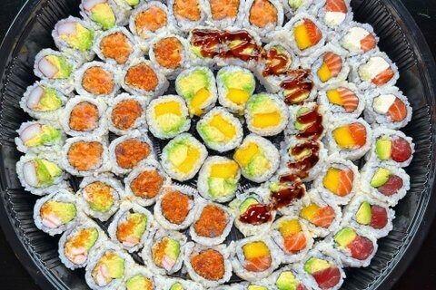 8 Sushi Party Tray(Serves 6)